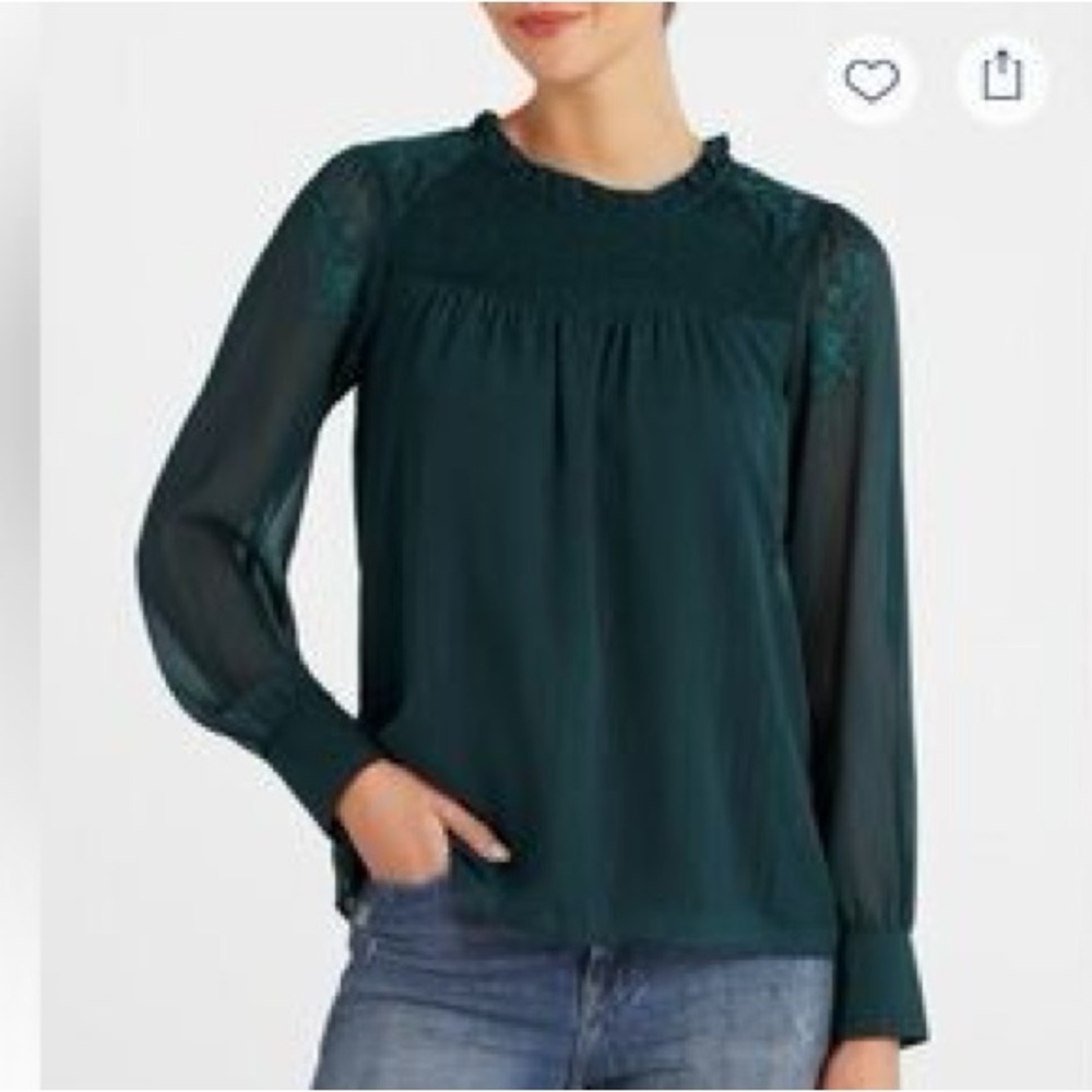 Green Lace Blouse with Relaxed Fit and Long Sleeves